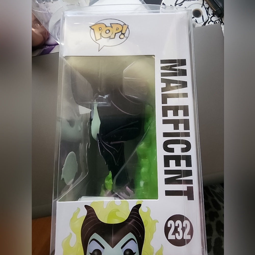 MALEFICENT FUNKO - SPECIAL ED - Picture 3 of 6